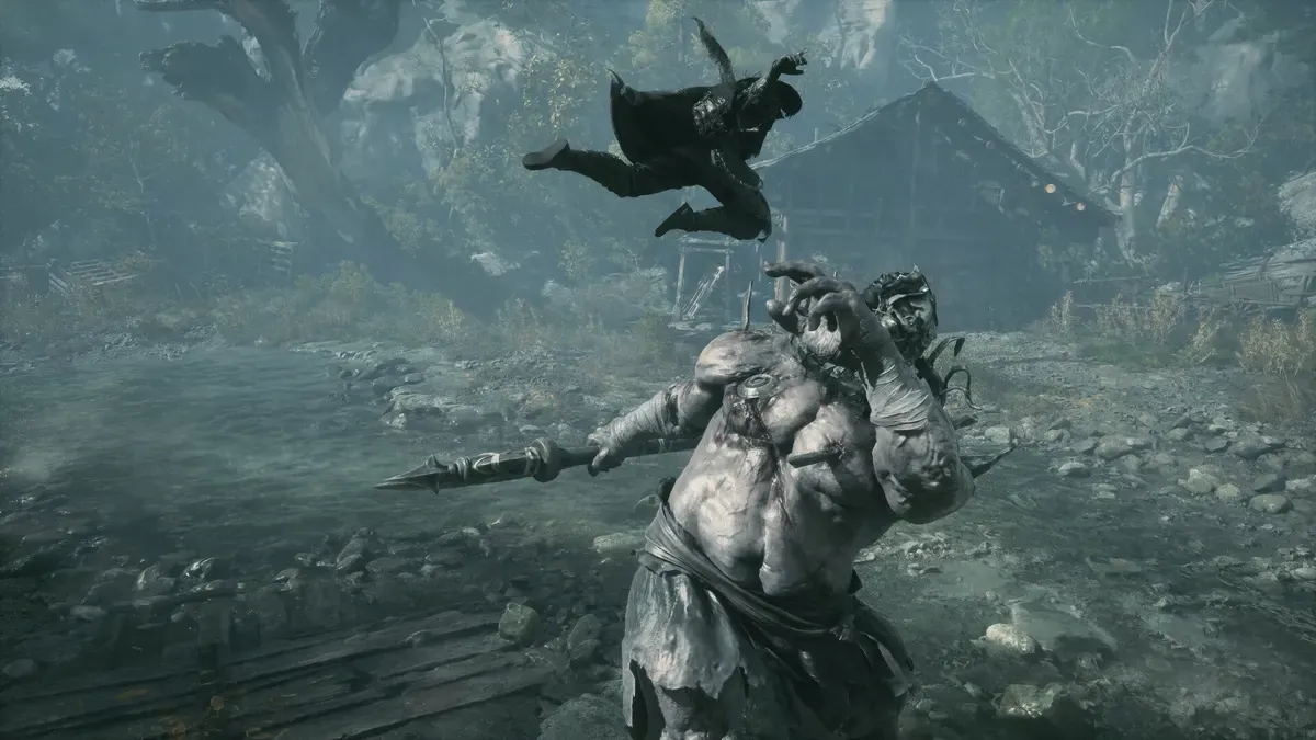 A giant pale boss looming over Soul in a foggy arena in Phantom Blade Zero